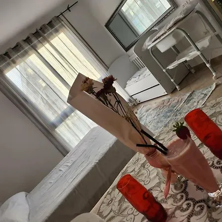 Beautiful Apartament In 1 Tirana