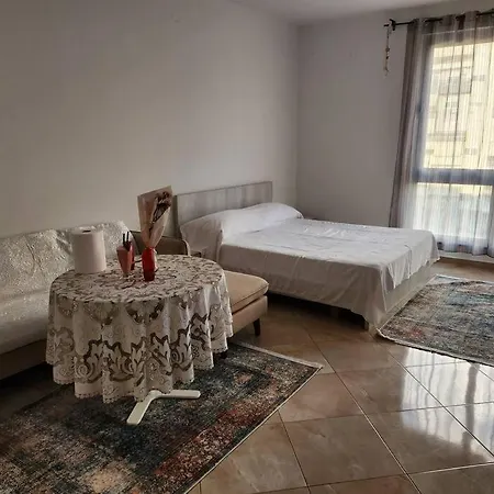 Beautiful Apartament In 1